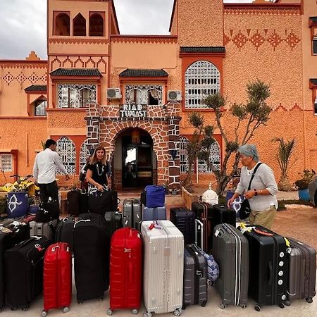 Riad Tumast Ait Slimane 外观 照片